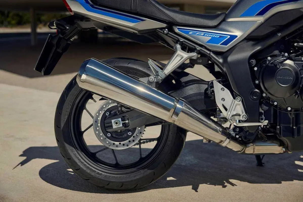 Ad EICMA ci sarà la Honda CB1000F! La roadster arriva in Italia nel 2026, qui tutti i dettagli (67)