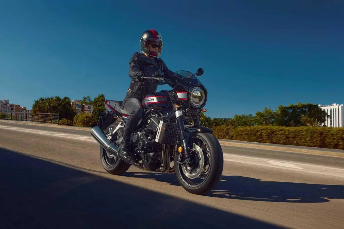 Ad EICMA ci sarà la Honda CB1000F! La roadster arriva in Italia nel 2026, qui tutti i dettagli (87)