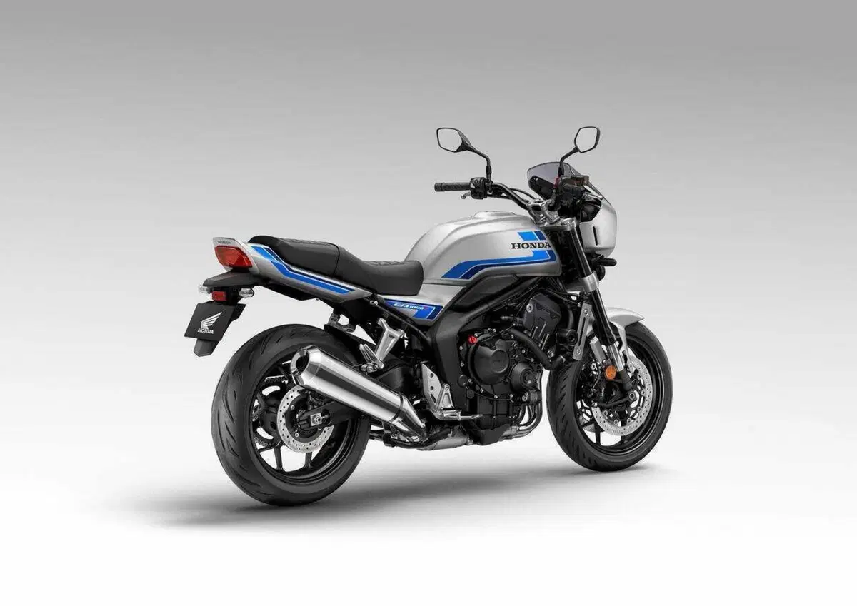 Ad EICMA ci sarà la Honda CB1000F! La roadster arriva in Italia nel 2026, qui tutti i dettagli (113)