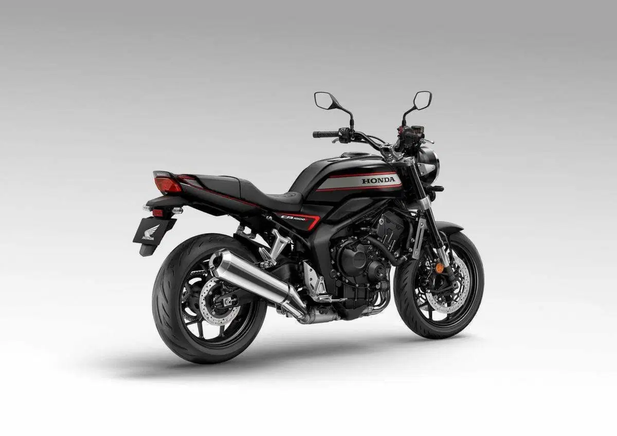 Ad EICMA ci sarà la Honda CB1000F! La roadster arriva in Italia nel 2026, qui tutti i dettagli (119)