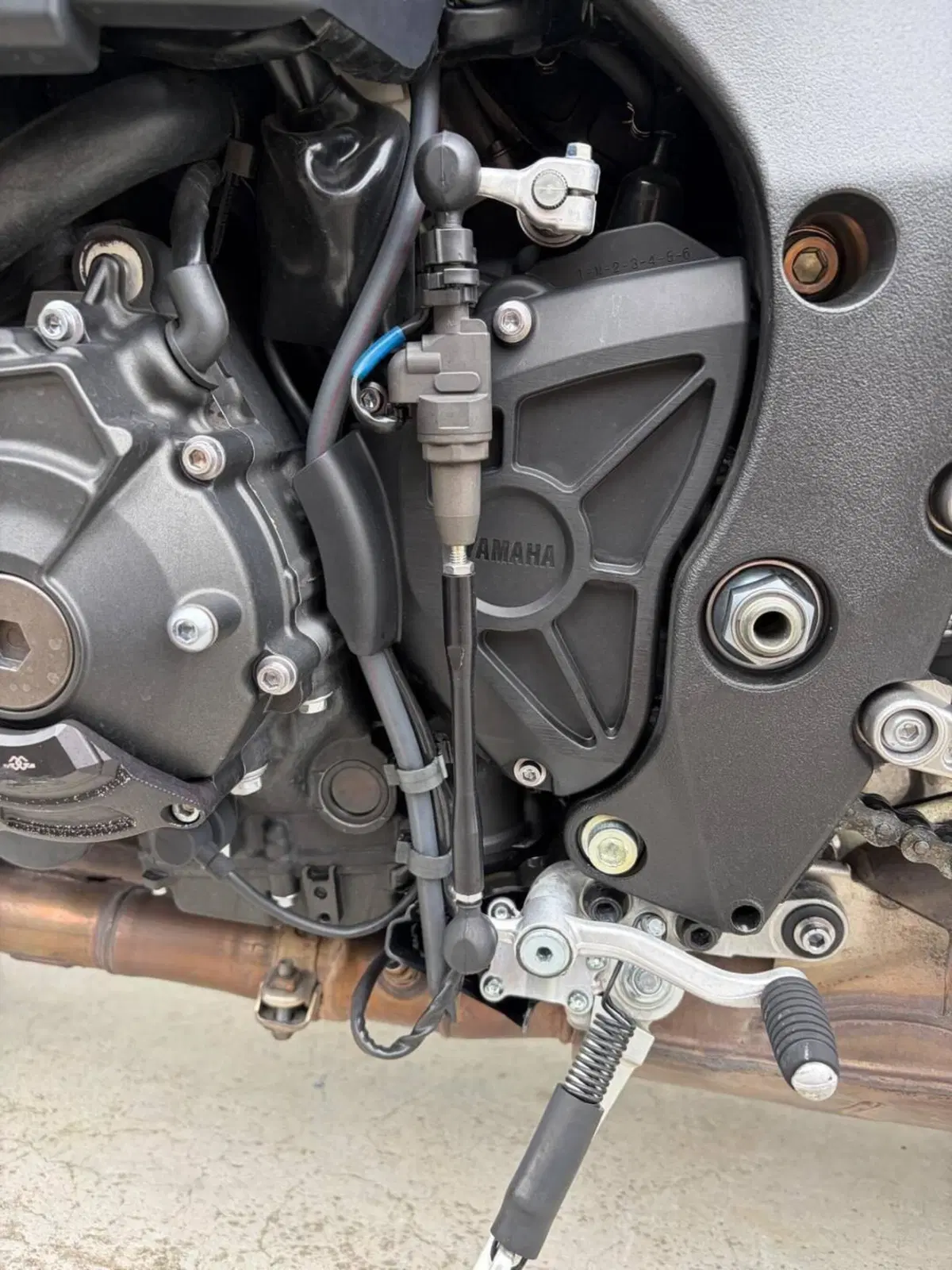 Yamaha MT-10 ABS (2016 - 17) (4)