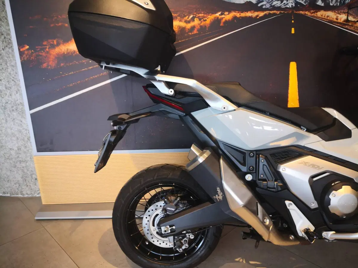 Honda X-ADV 750 DCT Gravel (2021 - 24) (5)