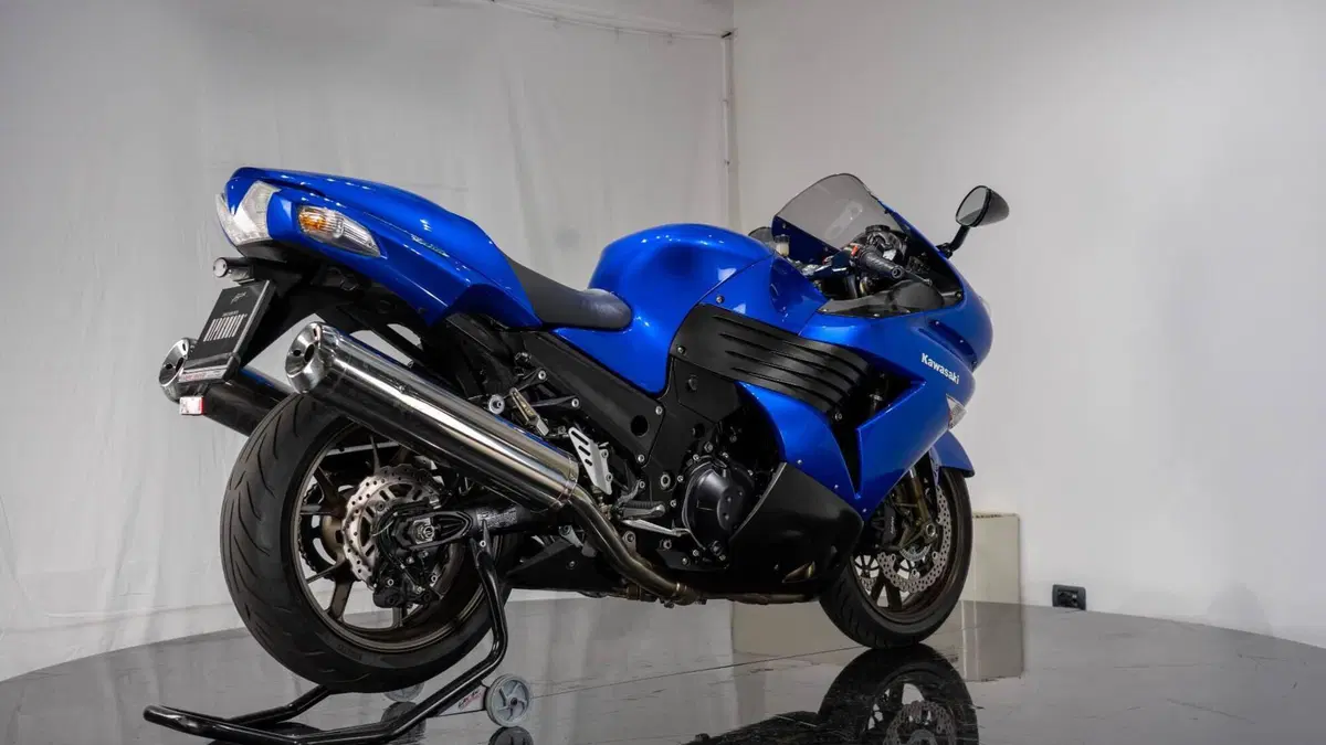 Kawasaki ZZR 1400 (2006 - 11) (13)
