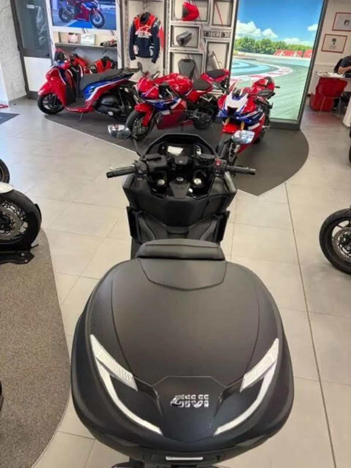 Honda Forza 750 (2025 - 26) (3)