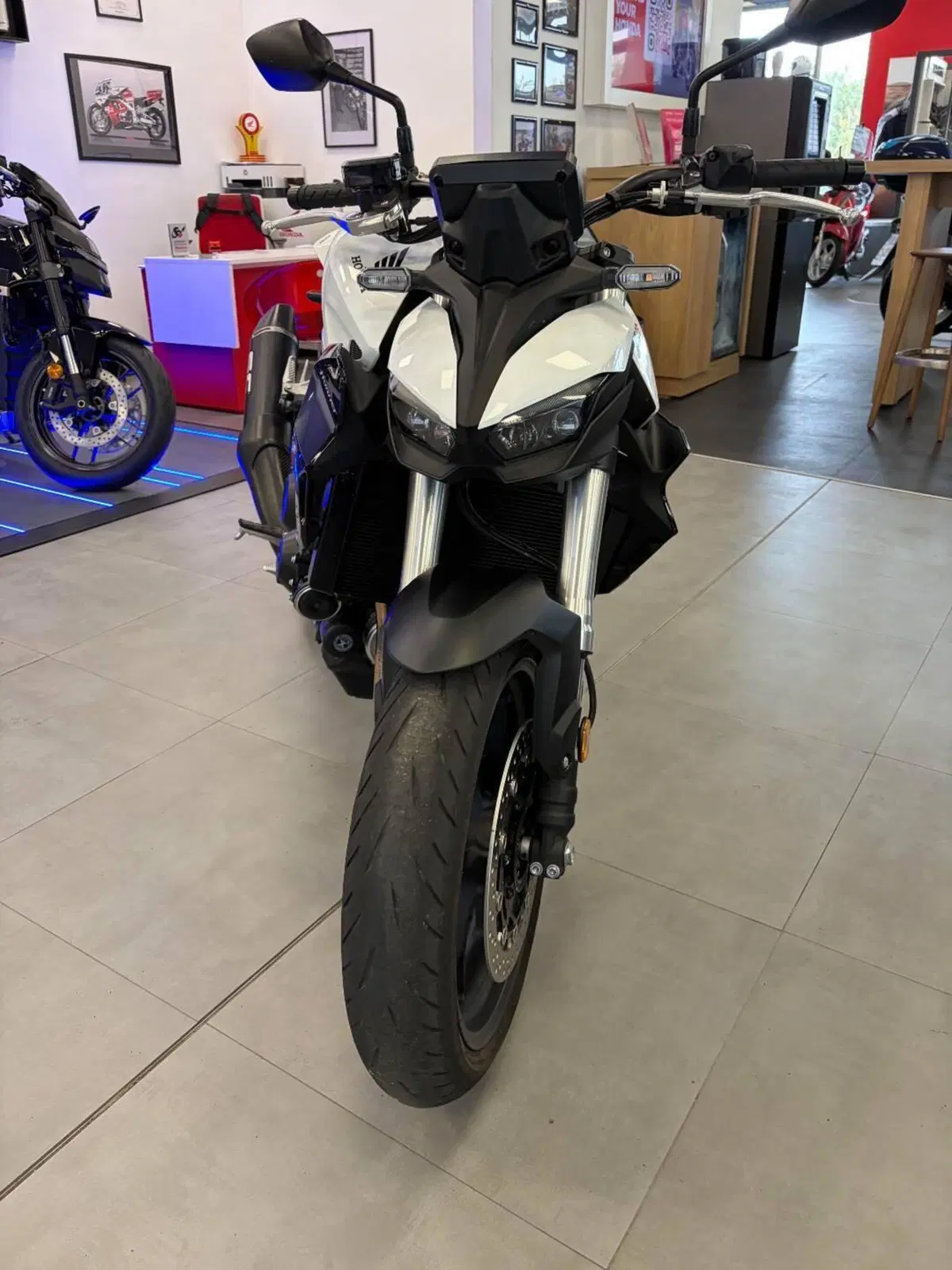 Honda CB 1000 Hornet (2025 - 26) (2)
