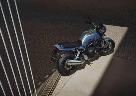 Honda CB1000F: come si porta una F degli anni Ottanta nel 2026 senza fare un remake