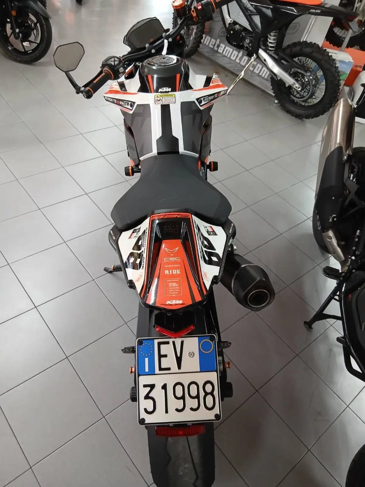 KTM 890 Duke R (2021 - 23) (10)