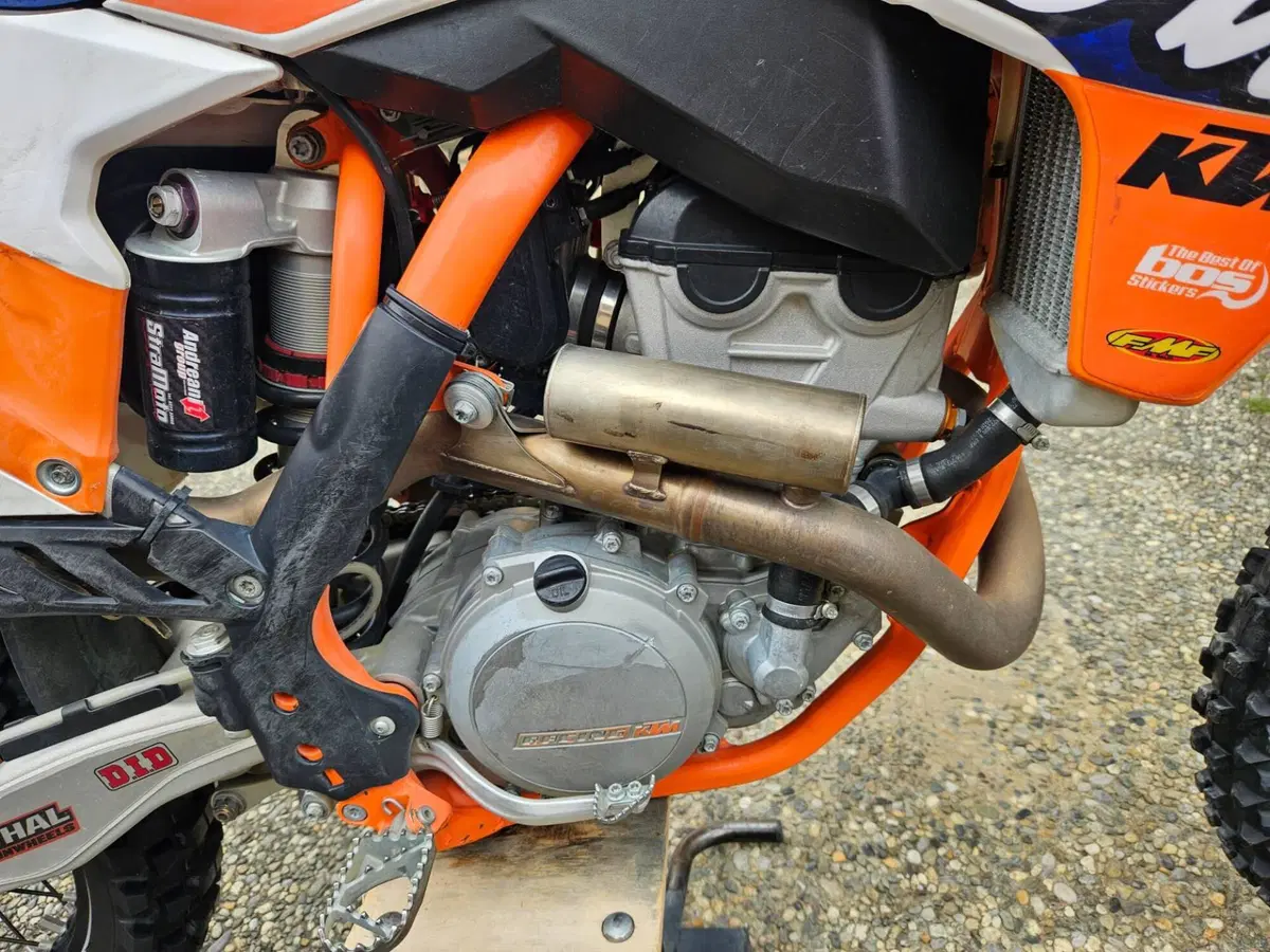 KTM 350 SX-F (2015) (6)