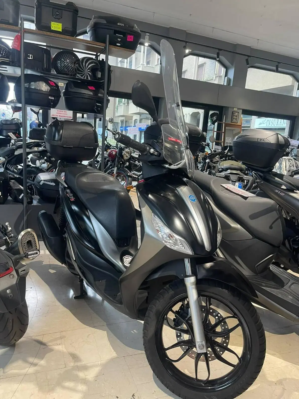 Piaggio Medley 150 S ABS (2016 - 19) (8)