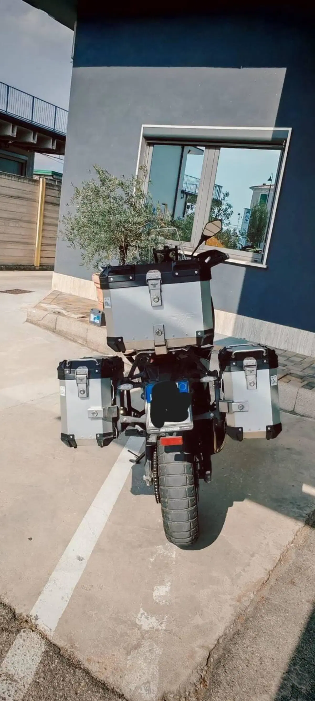 Moto Morini X-Cape 650 (2021 - 26) (3)