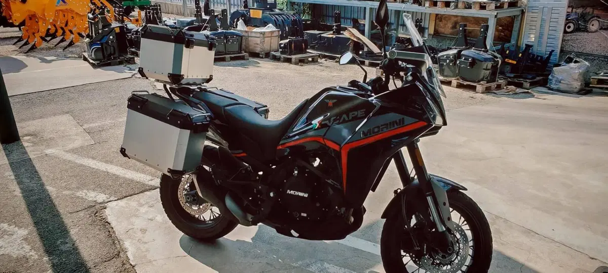 Moto Morini X-Cape 650 (2021 - 26) (4)