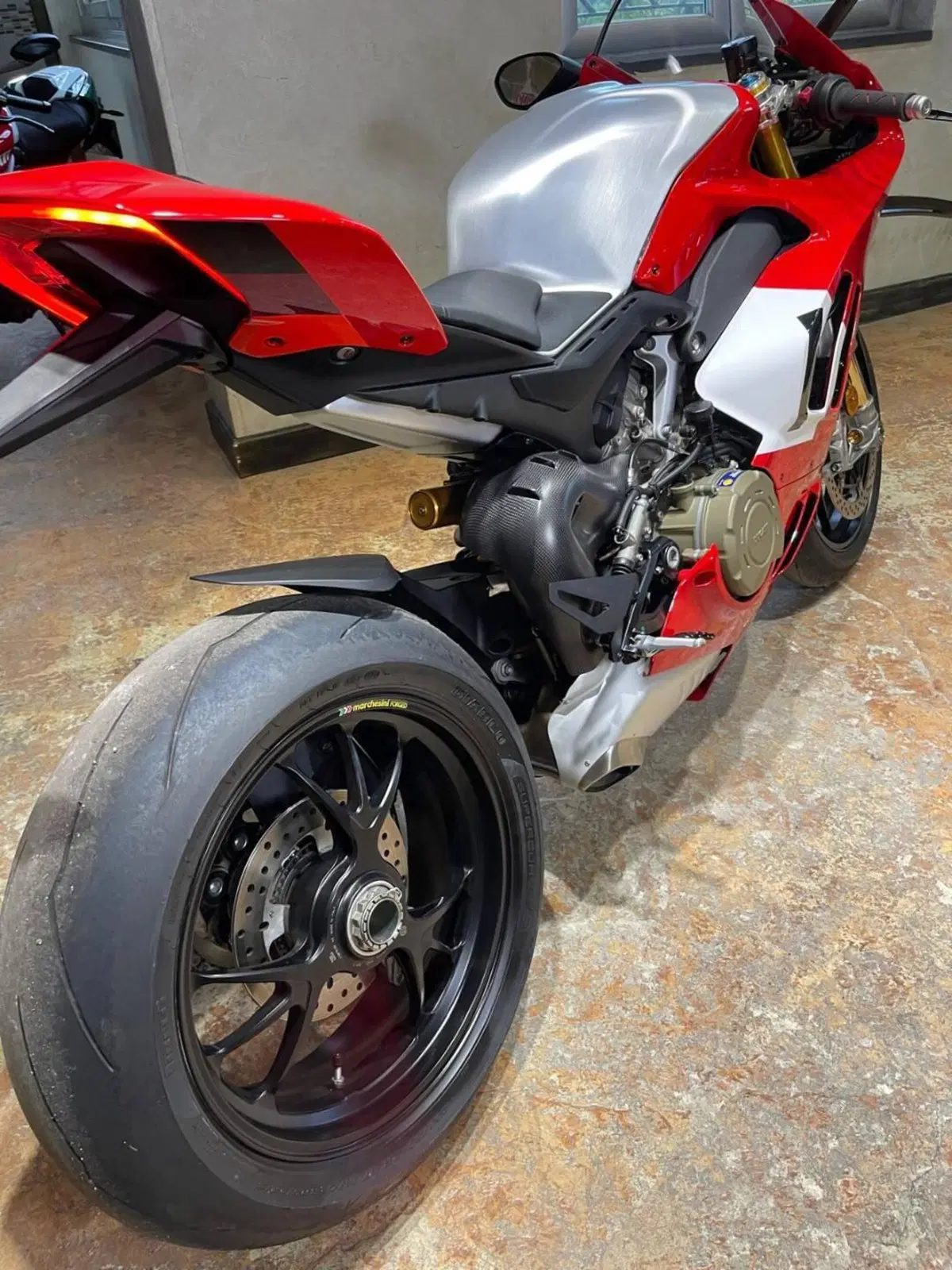 Ducati Panigale V4 R (2023 - 24) (13)
