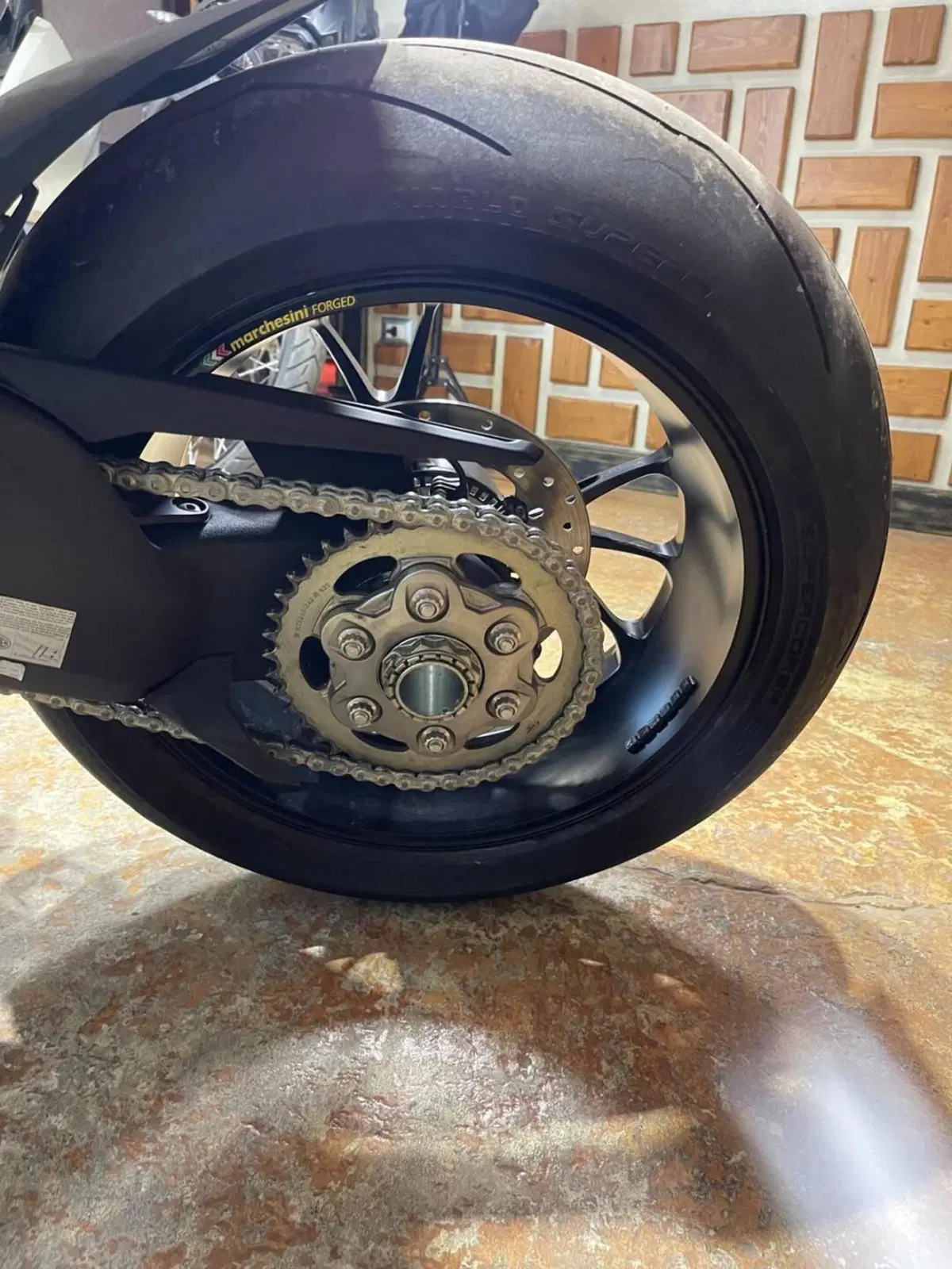Ducati Panigale V4 R (2023 - 24) (18)