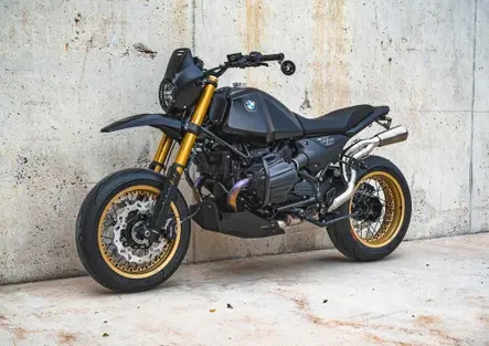 BMW R12 G/S SUMO, come la boxerona diventa Supermoto