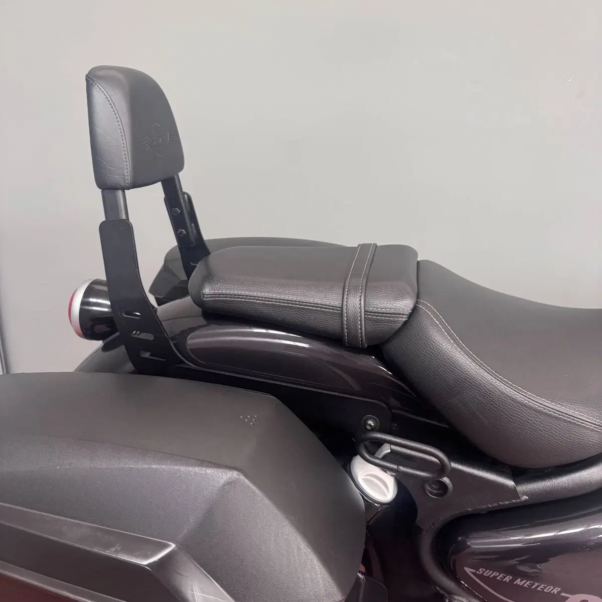 Royal Enfield Super Meteor 650 (2023 - 26) (5)