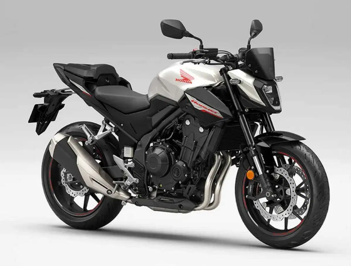 Consigli per gli acquisti: le migliori naked A2 alternative alla nuova BMW F 450 R (2)
