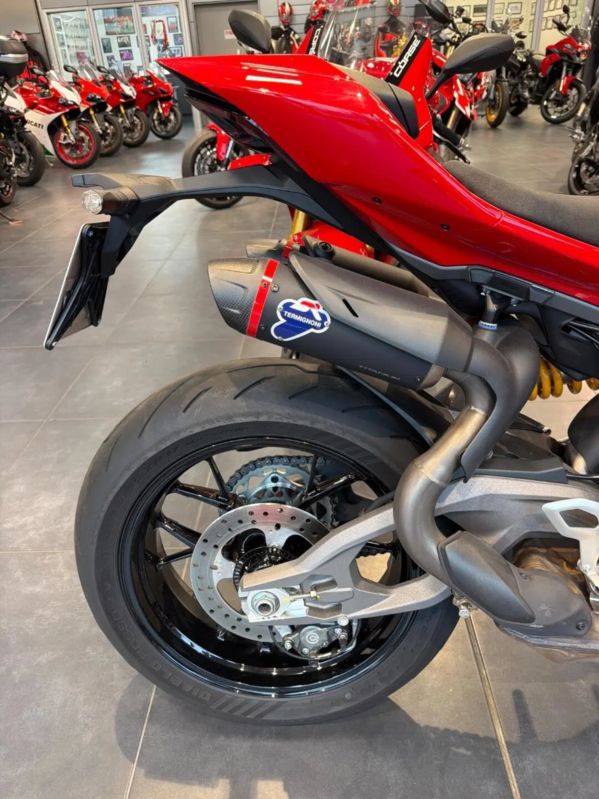 Ducati Panigale V2 S (2025 - 26) (14)