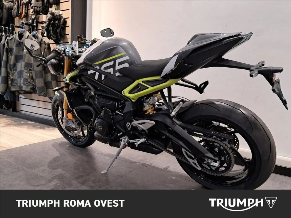 Triumph Street Triple 765 Moto2 (2026) (10)
