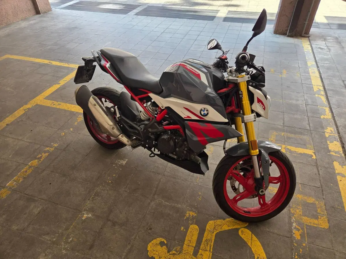 Bmw G 310 R (2021 - 25) (4)