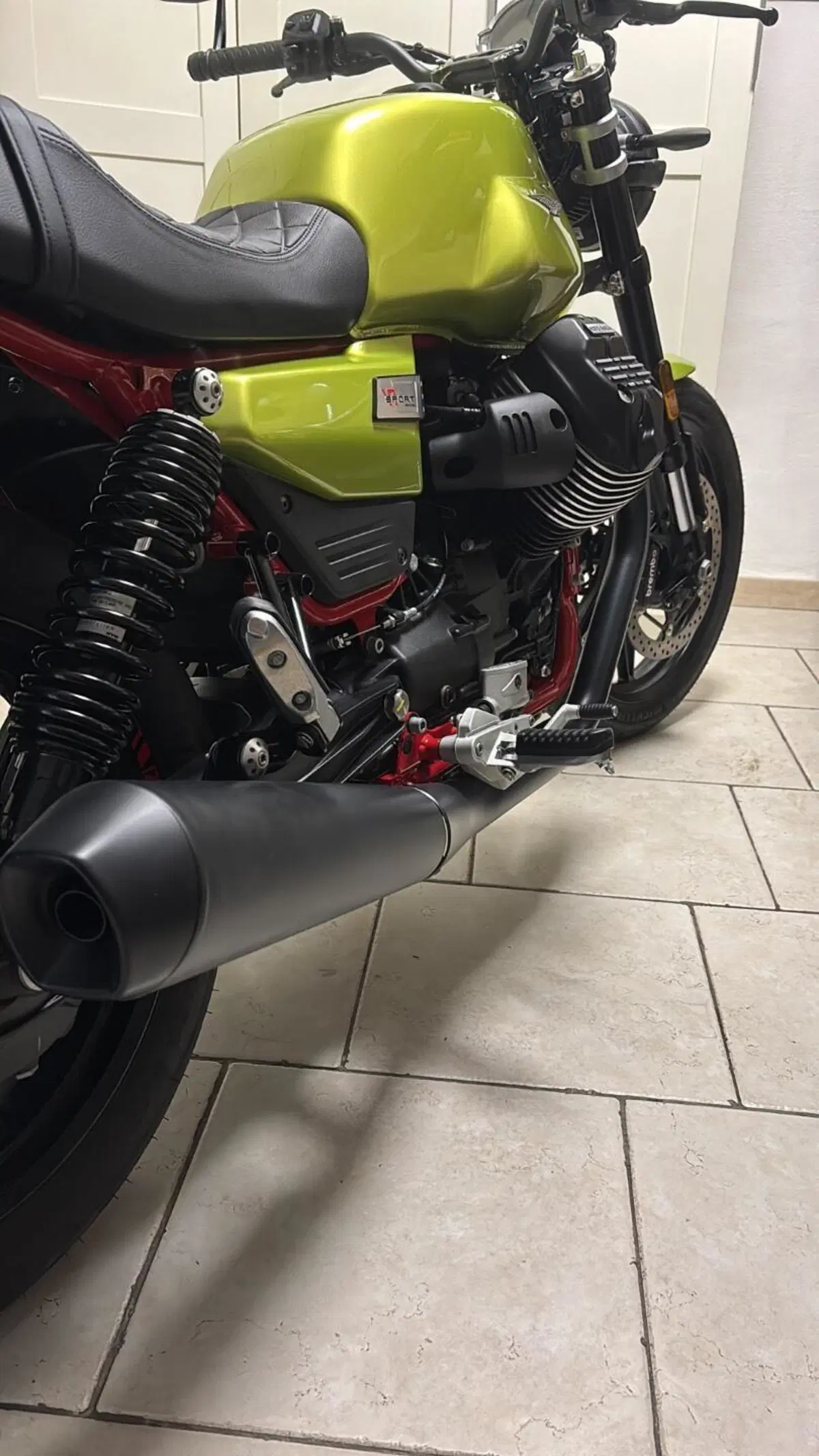Moto Guzzi V7 Sport (2025 - 26) (2)