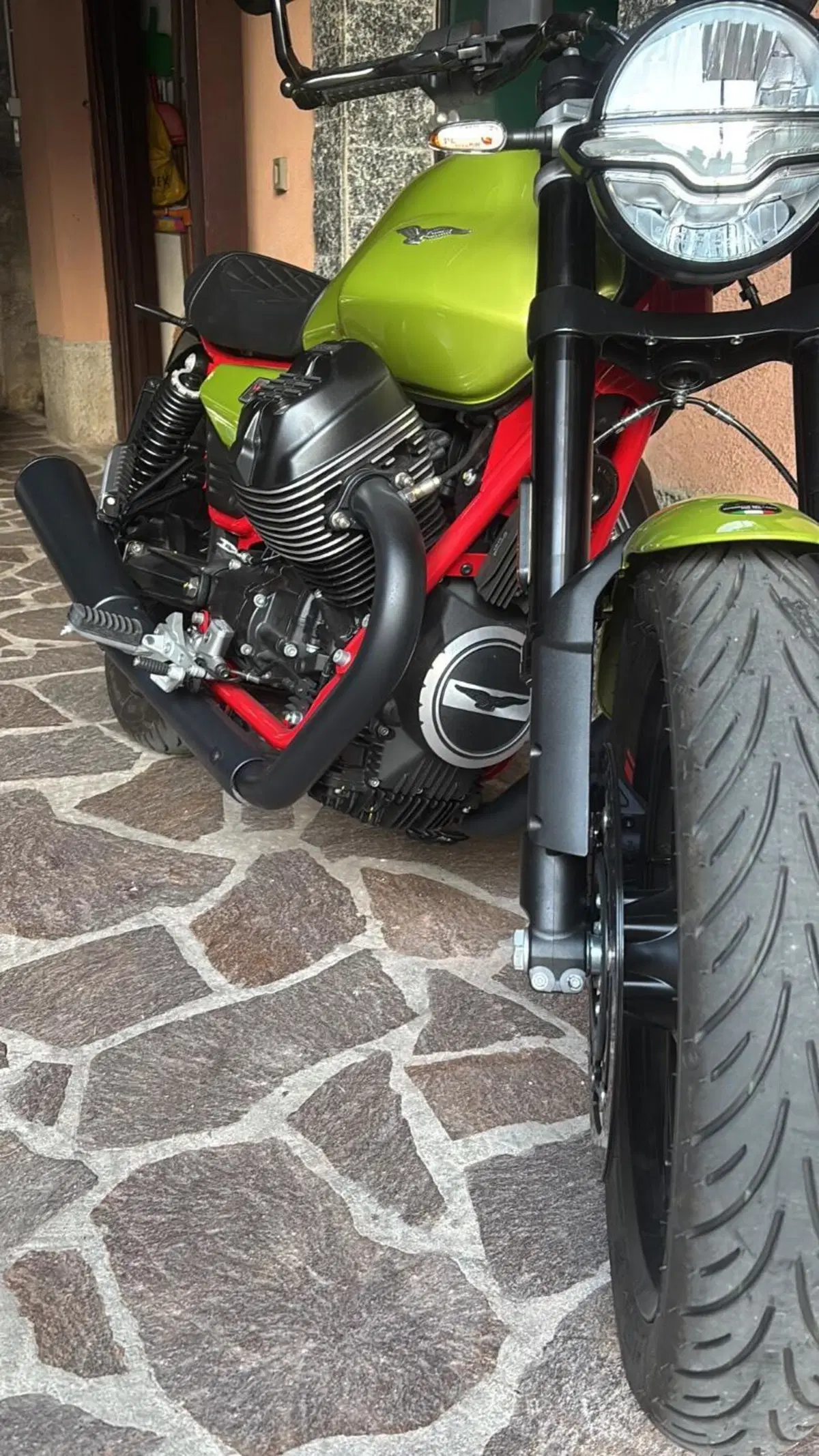 Moto Guzzi V7 Sport (2025 - 26) (3)