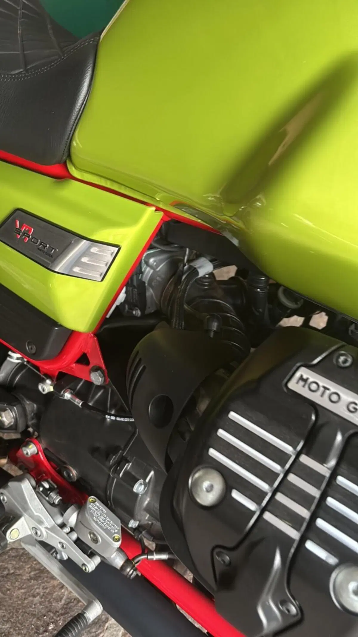 Moto Guzzi V7 Sport (2025 - 26) (6)