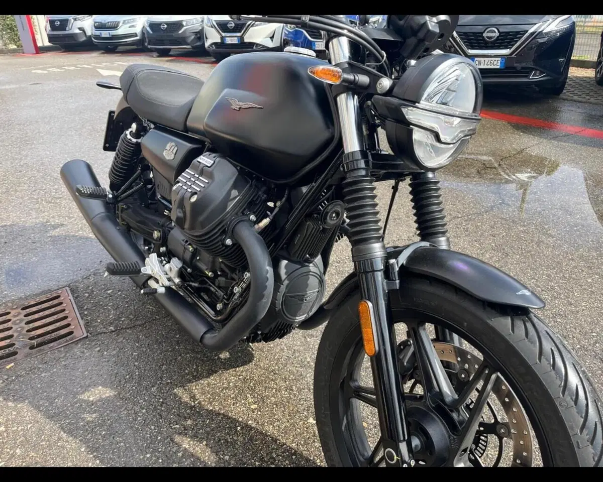 Moto Guzzi V7 850 Stone Special Abs (2021) (10)