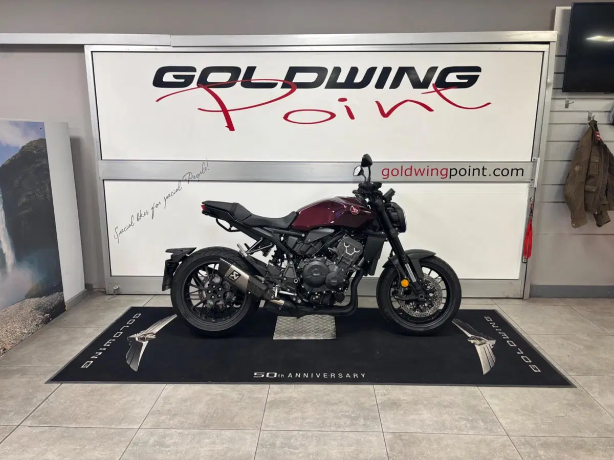 Honda CB 1000 R (2021 - 25) (2)