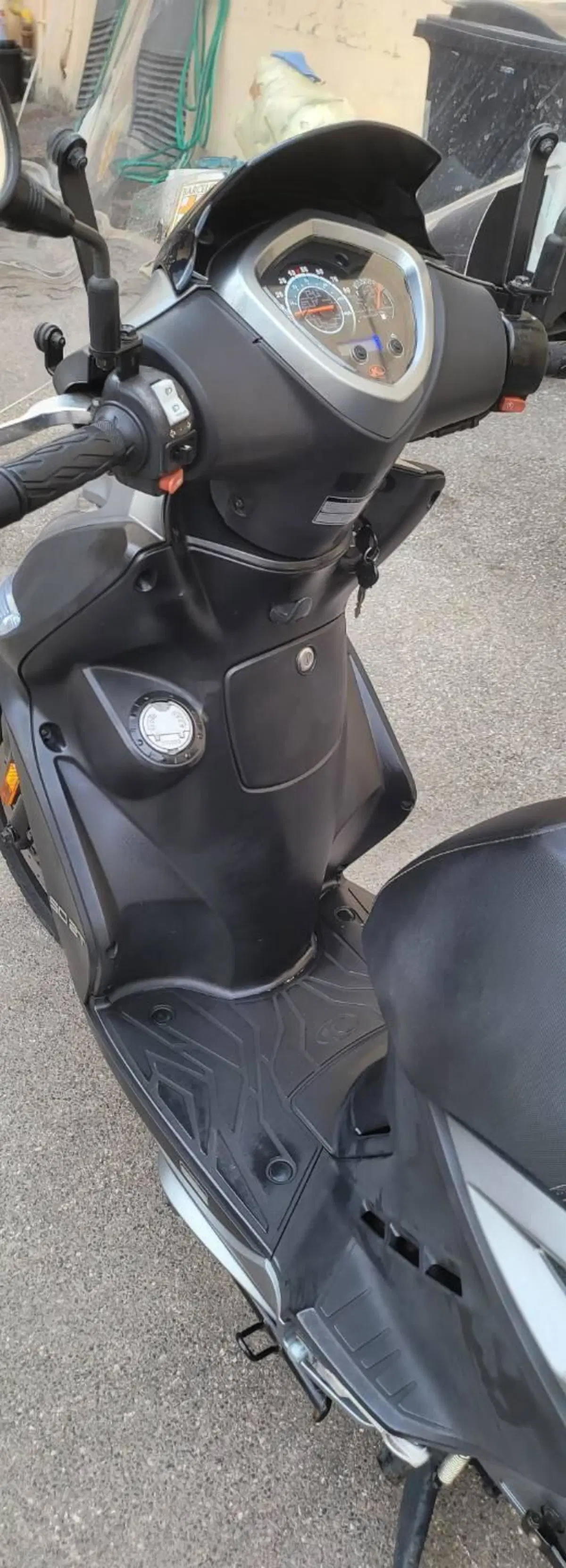 Kymco Agility 50 R16 2t + (2010 - 20) (3)