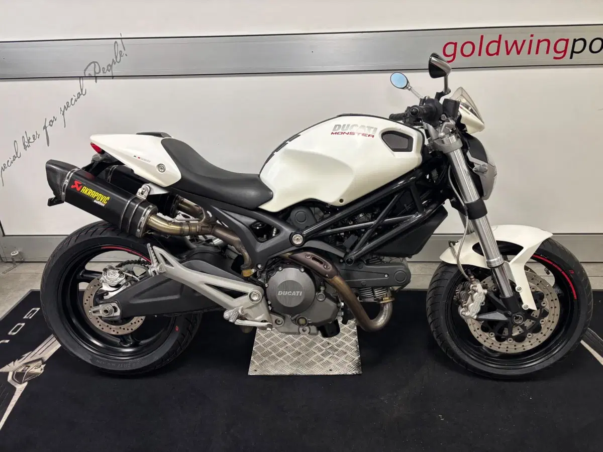 Ducati Monster 696 (2008 - 13)