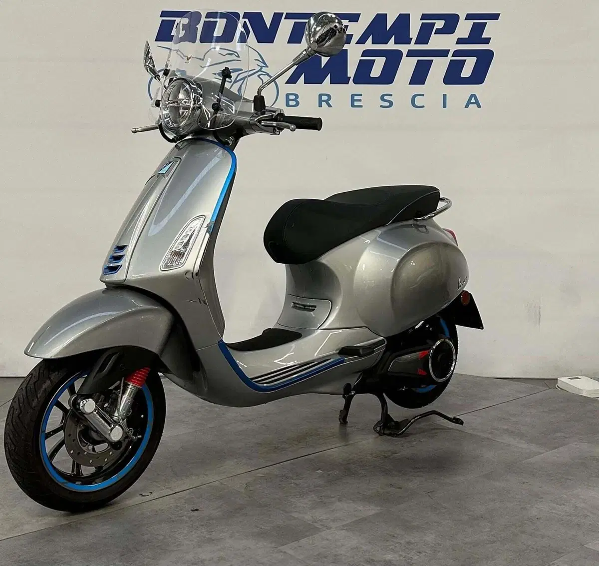 Vespa Primavera Elettrica 70 Tech (2024 - 26) (3)
