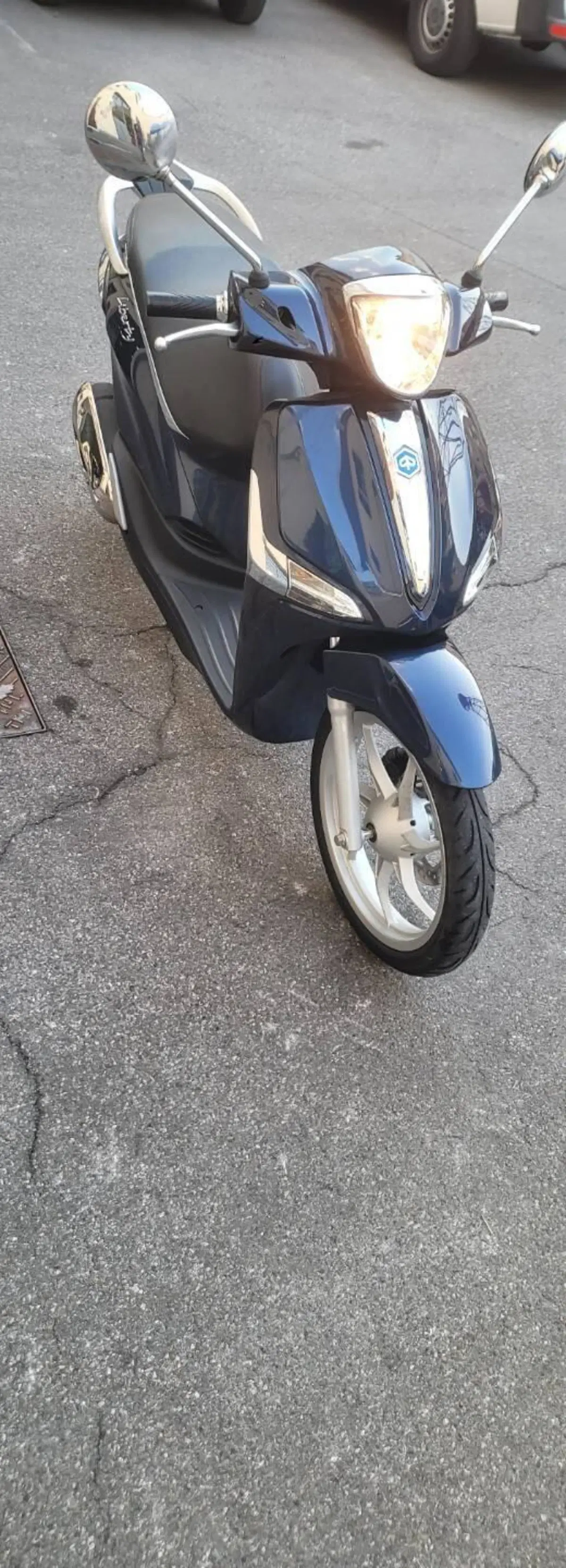Piaggio Liberty 50 i-get (2016 - 18) (5)