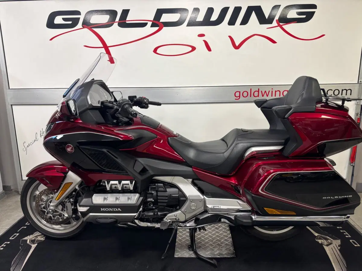 Honda GL 1800 Gold Wing Tour DTC (2018 - 20)