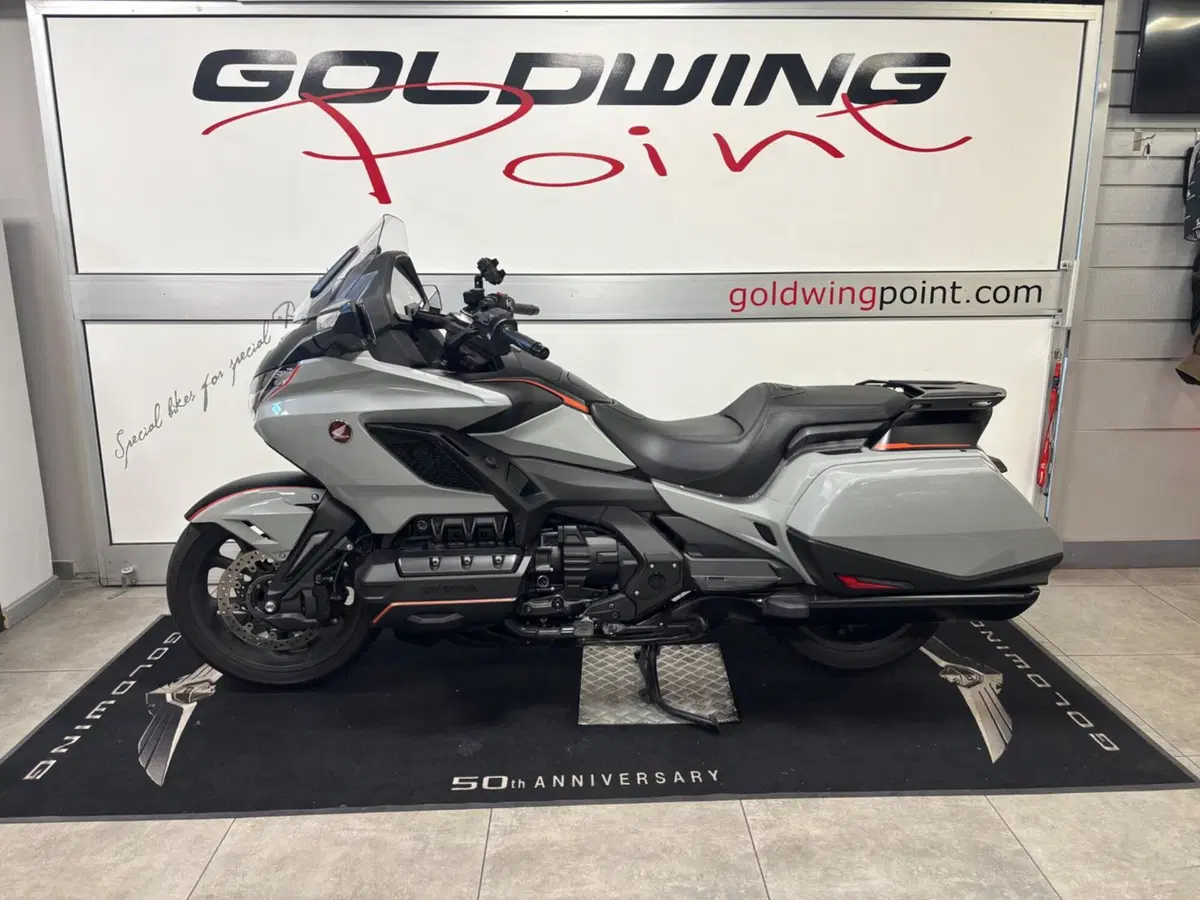 Honda GL 1800 Gold Wing DCT (2021 - 24) (4)