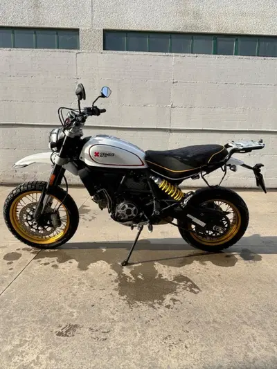 Ducati Scrambler 800 Desert Sled (2017 - 20) usata