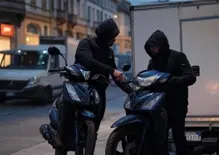 Moto rubate a Milano, grazie al Gps scoperto il deposito nel Lodigiano 
