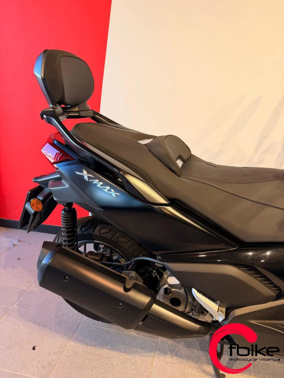 Yamaha X-Max 300 Tech Max (2021 - 24) (6)