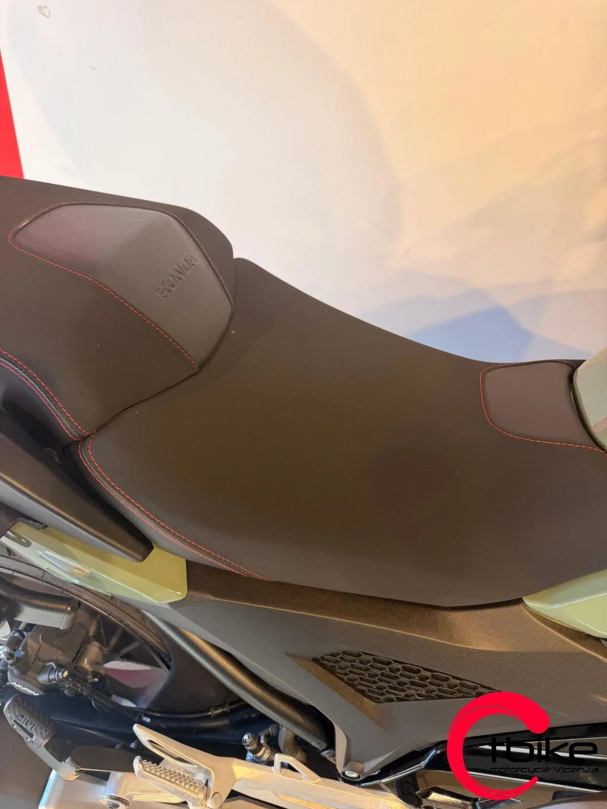 Honda NC 750 X DCT (2025 - 26) (4)