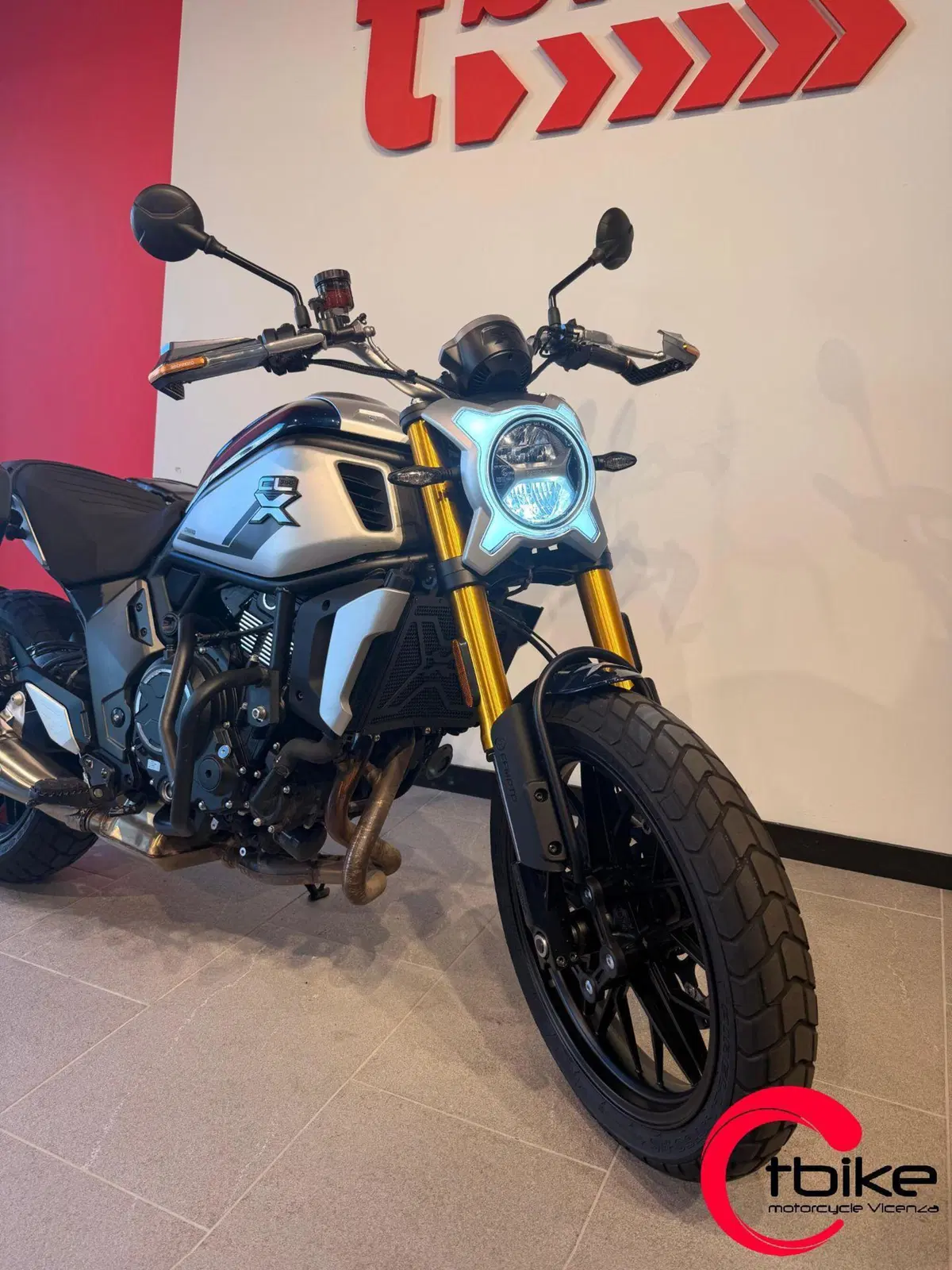 CFMOTO 700CL-X Heritage (2021 - 26) (5)