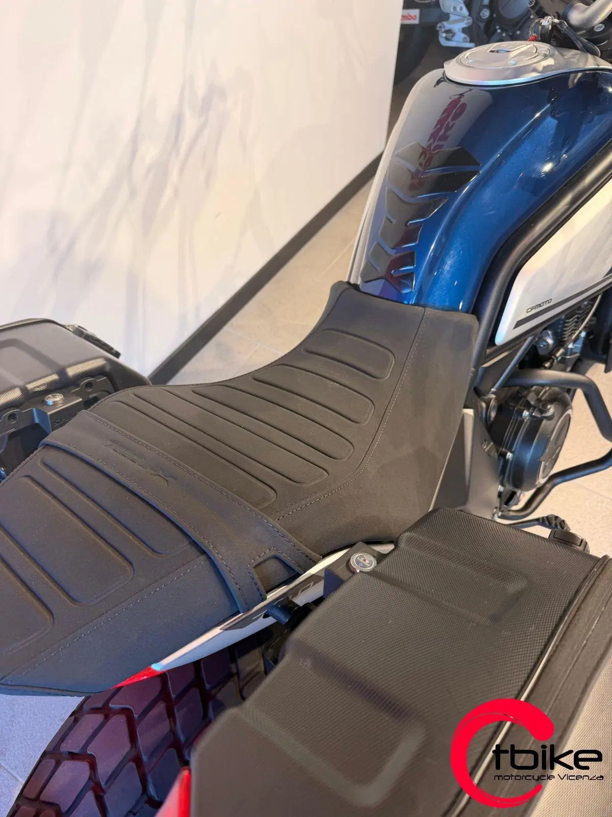 CFMOTO 700CL-X Heritage (2021 - 26) (6)