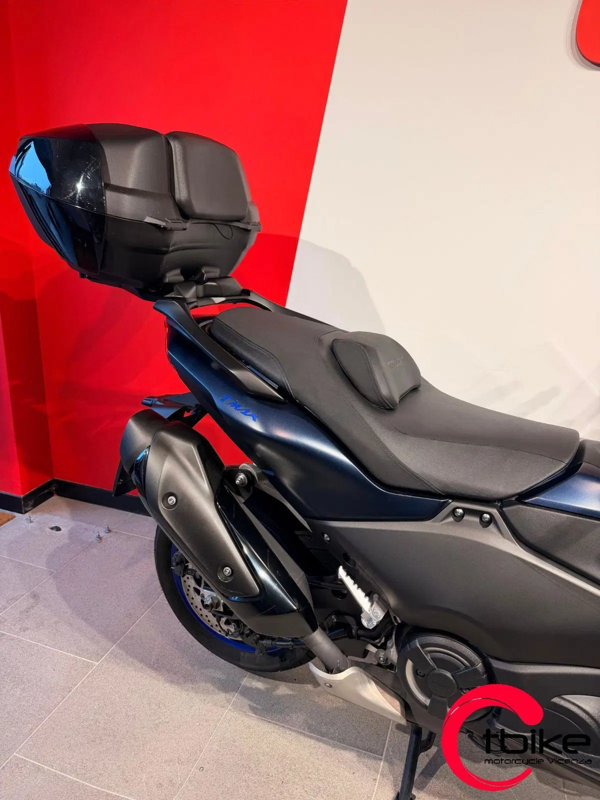 Yamaha T-Max 560 (2022 - 24) (6)