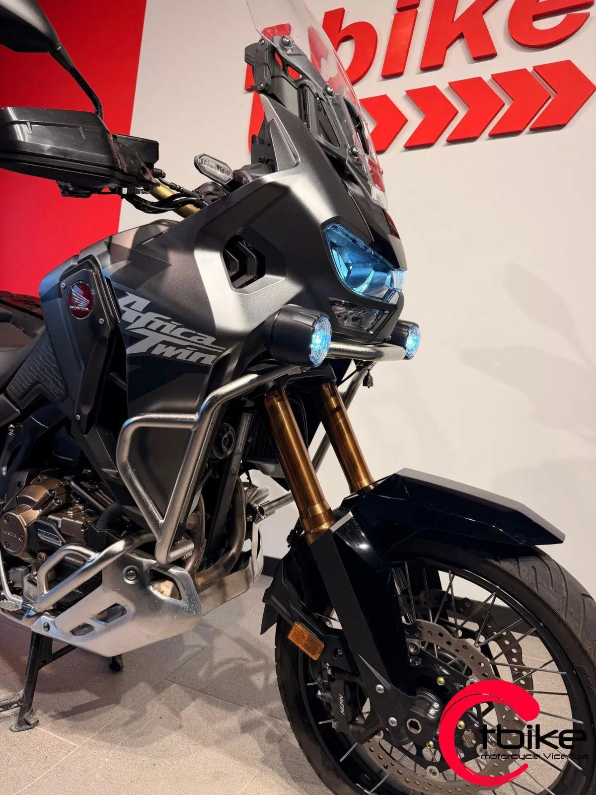 Honda Africa Twin CRF 1100L Adventure Sports DCT Travel Edition (2024 - 26) (2)