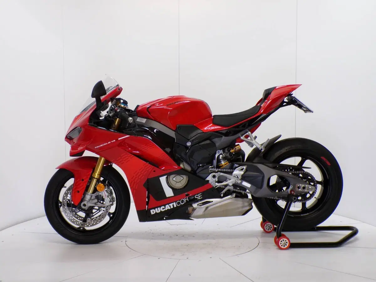 Ducati Panigale V4 S (2025 - 26) (4)