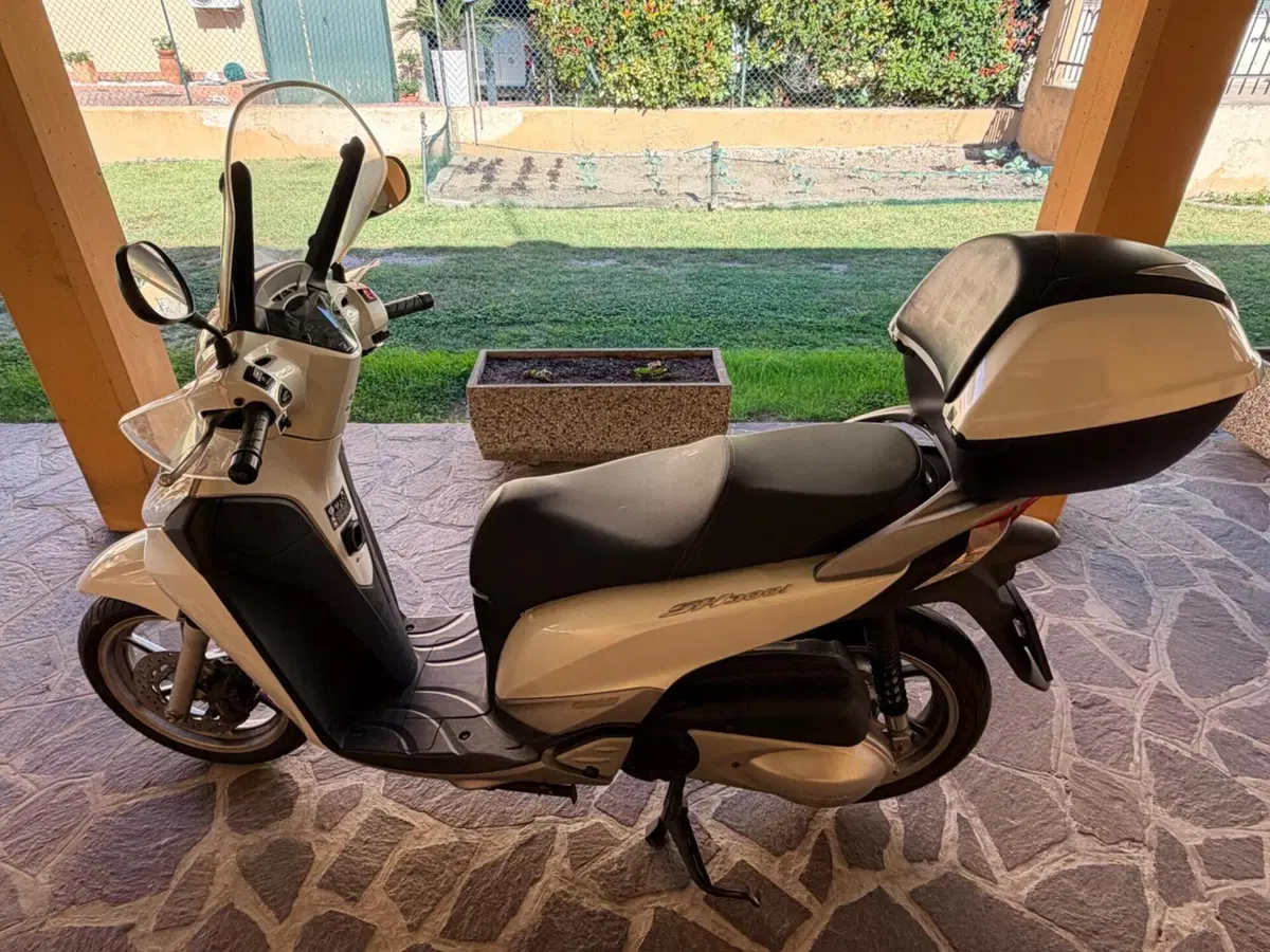 Honda SH 300 i (2011 - 14) (2)