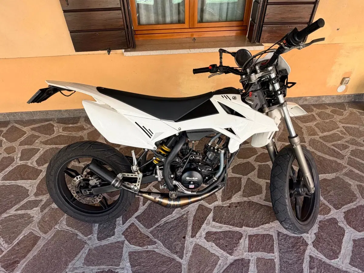 Betamotor RR 50 Motard (2021 - 26) (3)
