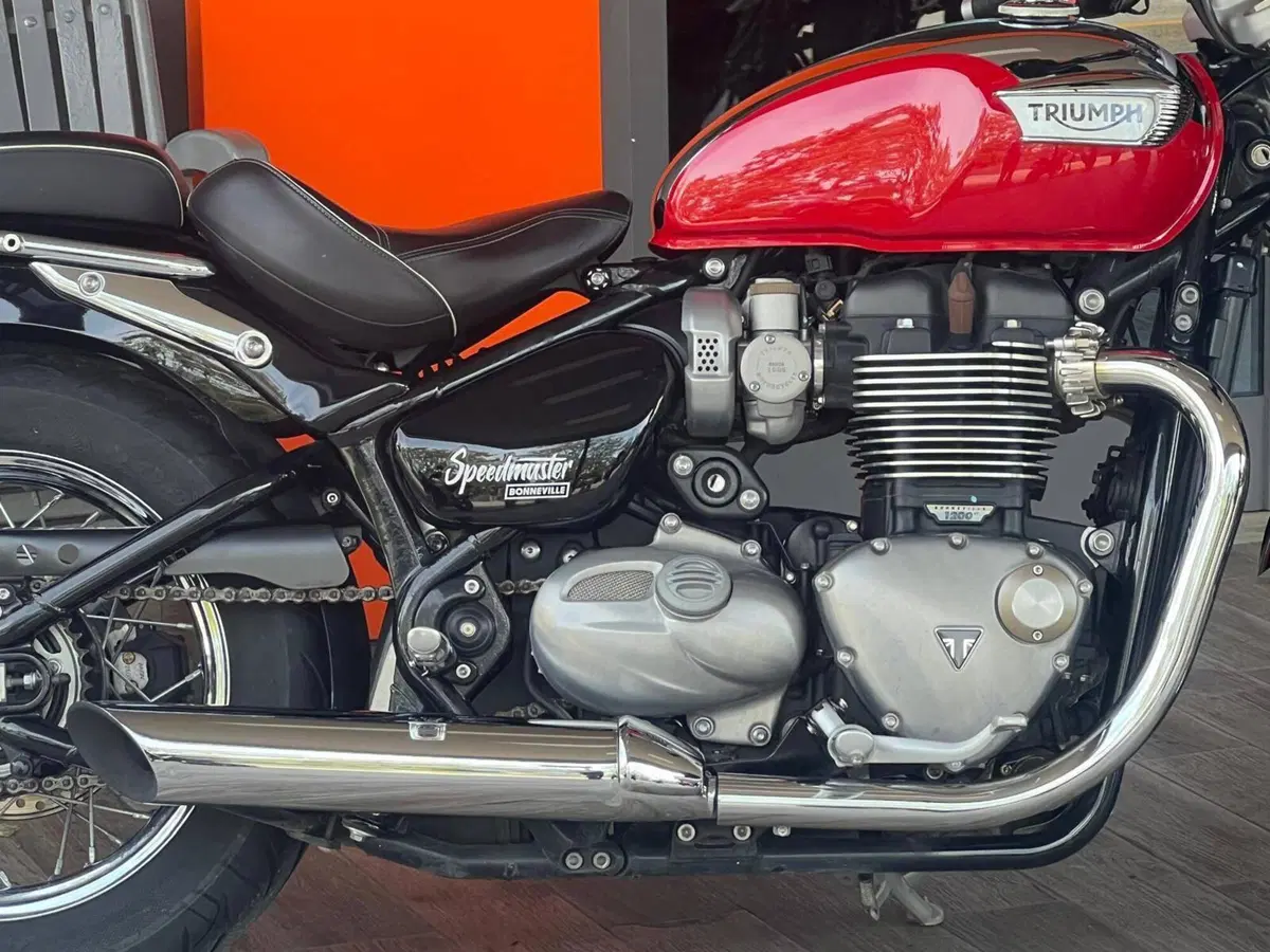 Triumph Bonneville Speedmaster 1200 Chrome Edition (2023) (5)
