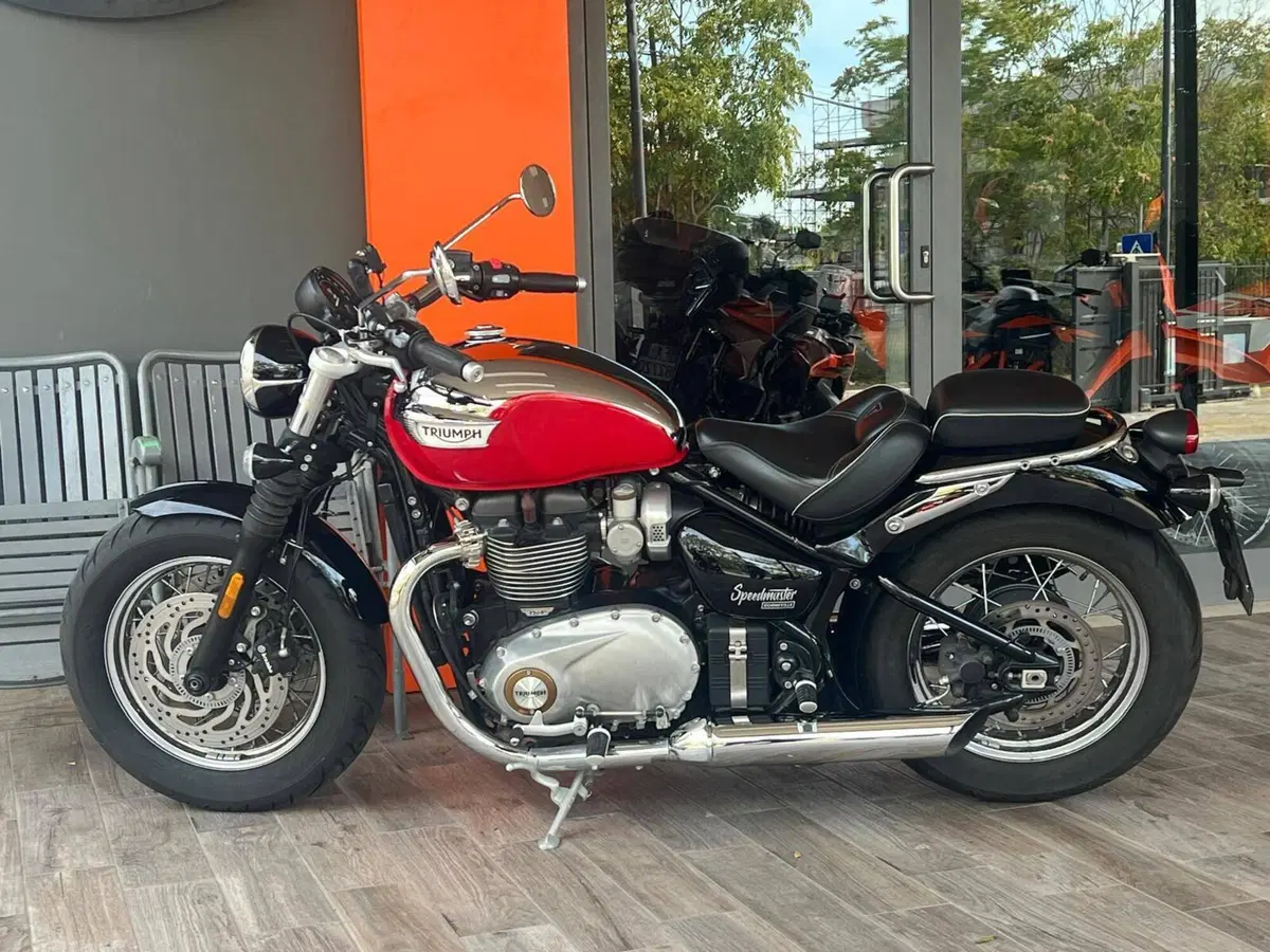 Triumph Bonneville Speedmaster 1200 Chrome Edition (2023) (2)