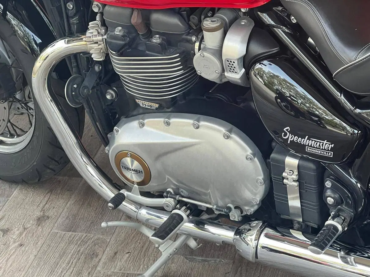 Triumph Bonneville Speedmaster 1200 Chrome Edition (2023) (13)