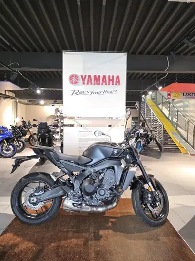 Yamaha MT-09 Y-AMT (2024 - 26) usata