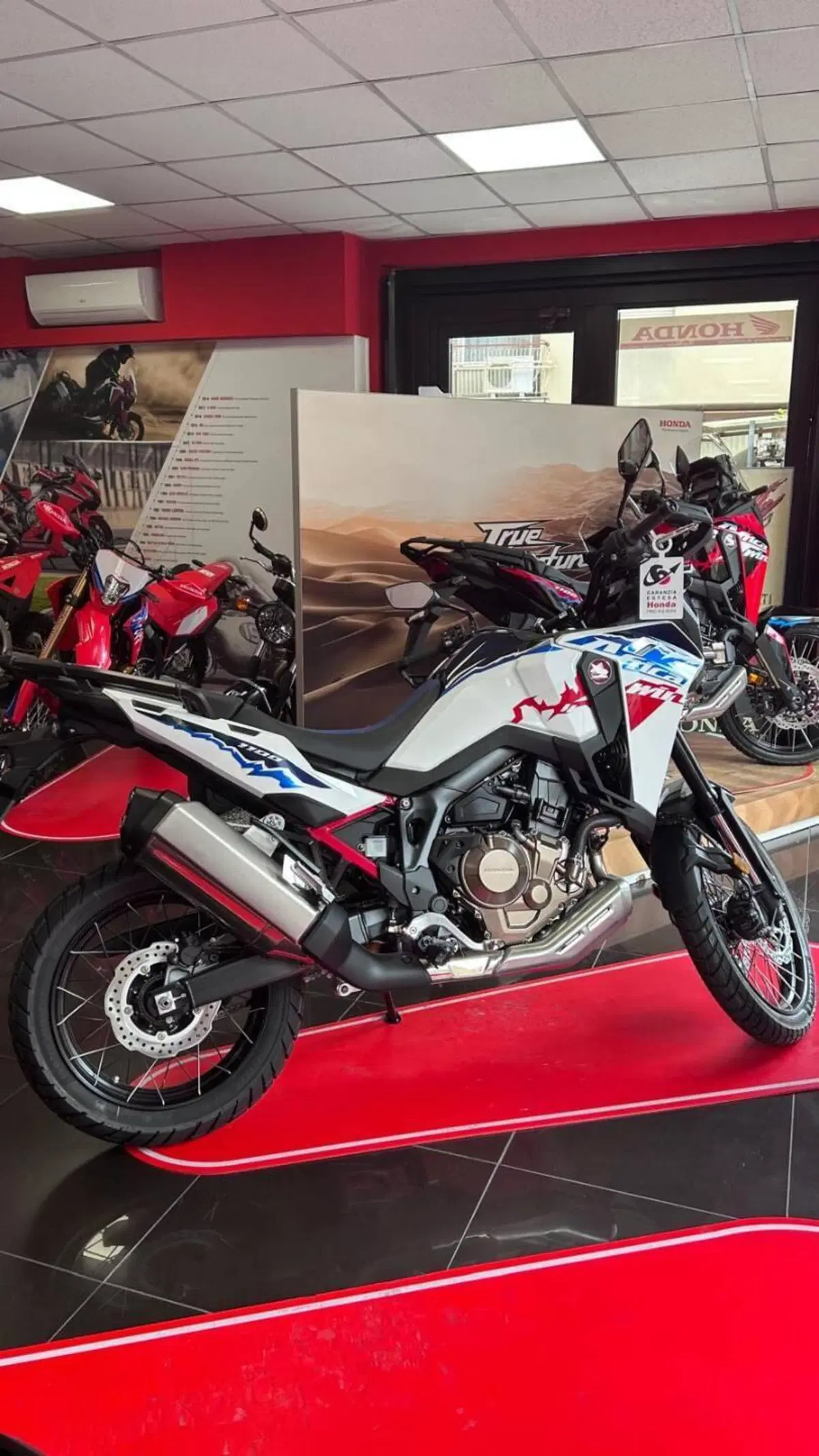 Honda Africa Twin CRF 1100L ES (2024 - 26) (3)